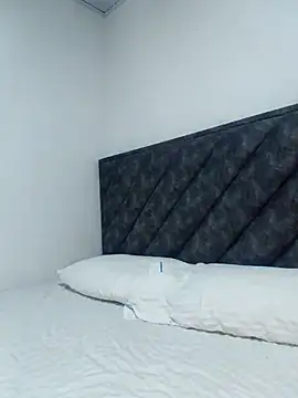 MMia 18 online show from February 2026 09:31:02 AM