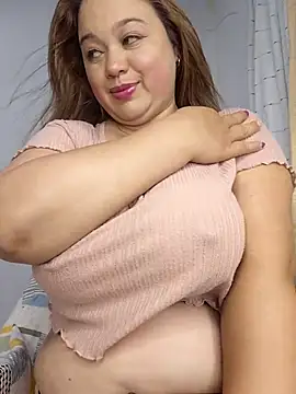 Snapshot of MMia_18 chatting on July 2026 08:59:02 AM MMia 18 online show from July 2026 08:59:02 AM