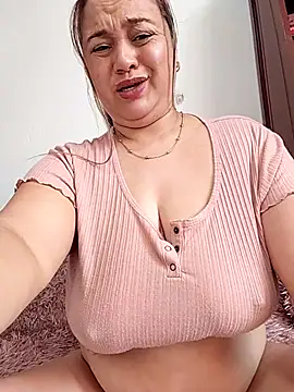 MMia 18 online show from December 2025 01:03:02 PM