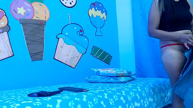 NOVAHOT98 online show from February 2026 05:57:01 PM