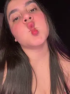 Snapshot of Ivy_19 chatting on December 2025 09:09:02 PM Ivy 19 online show from December 2025 09:09:02 PM