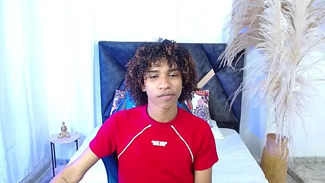 angelll18  online show from January 2026 08:24:02 PM