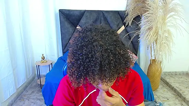 angelll18  online show from April 2026 08:44:02 PM