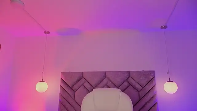 Milan Corleone online show from December 2025 11:03:01 AM