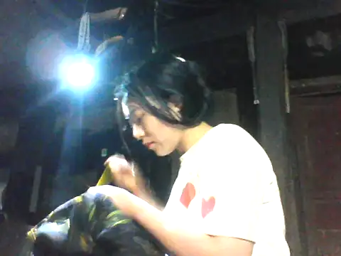 Snapshot of Maylyly_k2 chatting on December 2025 02:12:02 PM Maylyly k2 online show from December 2025 02:12:02 PM