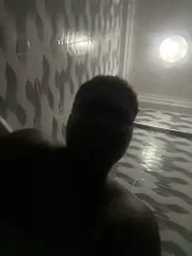 Snapshot of melaninpoppop chatting on December 2025 01:22:02 AM melaninpoppop online show from December 2025 01:22:02 AM