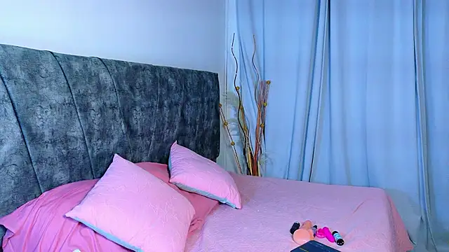 NanyMatrioska online show from January 2026 03:33:02 AM