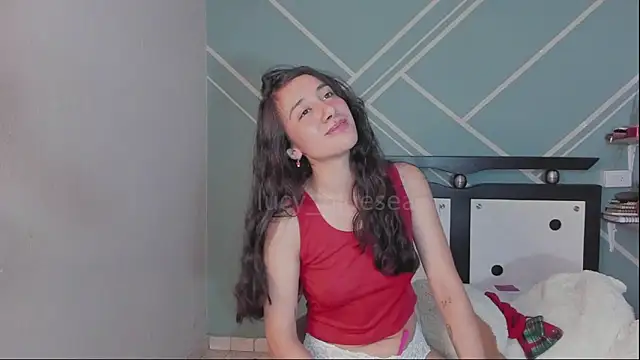 Lucy-Bluesea online show from April 2026 09:43:02 PM