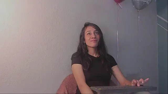 Lucy-Bluesea online show from February 2026 10:42:01 PM