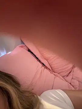 privsloirinha online show from March 2026 05:48:01 PM