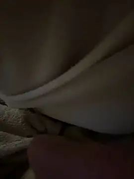 Snapshot of privsloirinha chatting on February 2026 09:14:01 PM privsloirinha online show from February 2026 09:14:01 PM