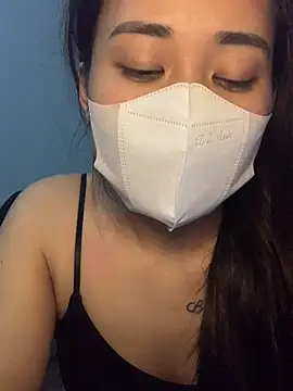 NinaBaby22 online show from April 2026 06:02:01 PM