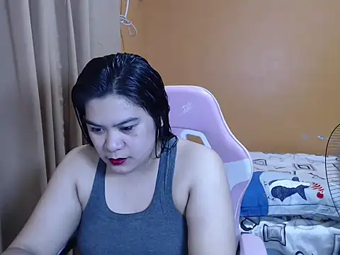 Snapshot of ur_hotsexymaria chatting on February 2026 11:58:01 PM ur hotsexymaria online show from February 2026 11:58:01 PM