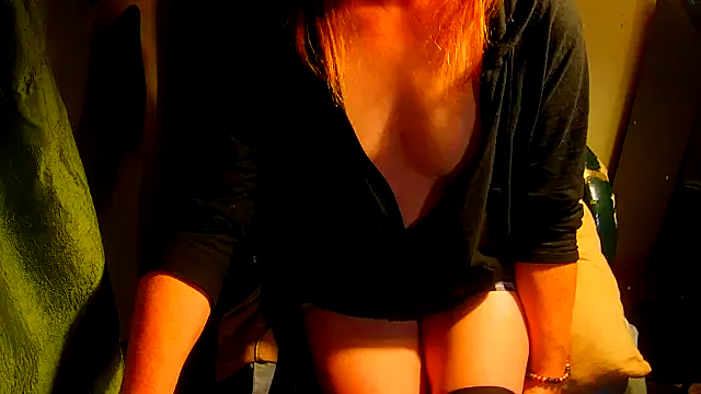 GoodGirlKelly online show from December 2025 04:36:01 AM