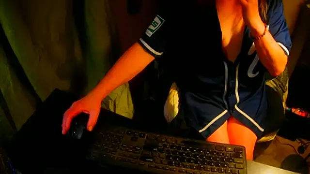 GoodGirlKelly online show from February 2026 01:40:01 AM