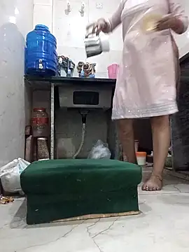 Barbie-Doll7 online show from February 2026 04:01:01 AM