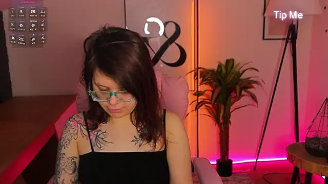 Ariell Mini online show from March 2026 12:54:01 PM