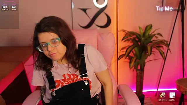 Ariell Mini online show from April 2026 06:20:01 AM