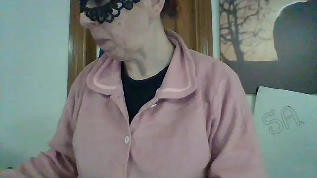 Lunamaya7 online show from December 2025 07:15:02 PM