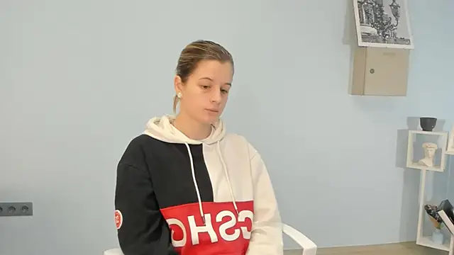 EstellaRank online show from December 2025 06:16:02 AM