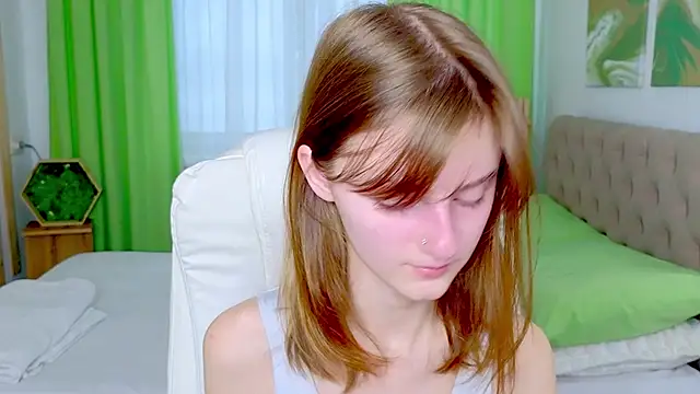 Miss Alisa  online show from February 2026 01:10:01 PM