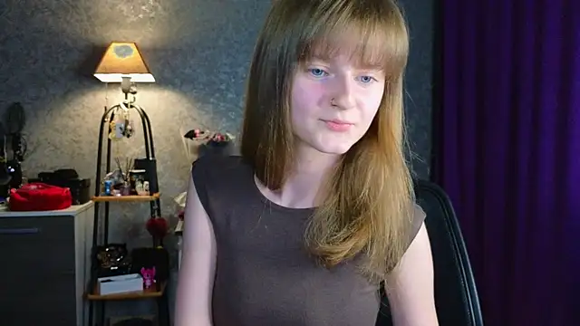Miss Alisa  online show from June 2026 06:53:02 PM