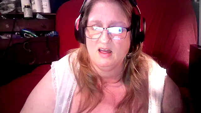 Snapshot of jade-belle chatting on February 2026 08:17:01 AM jade-belle online show from February 2026 08:17:01 AM