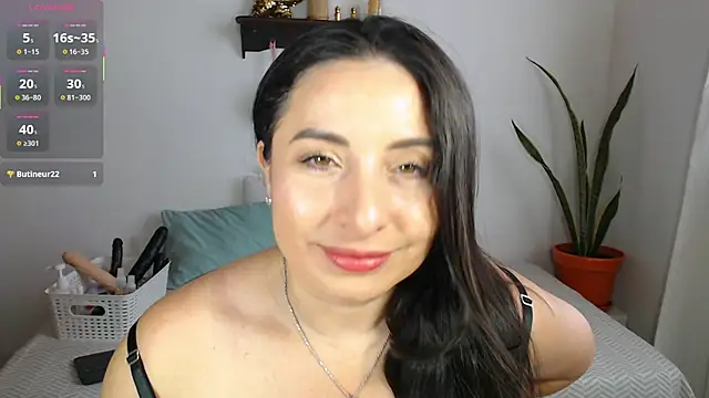 Snapshot of Karlinlive chatting on June 2026 05:25:01 PM Karlinlive online show from June 2026 05:25:01 PM