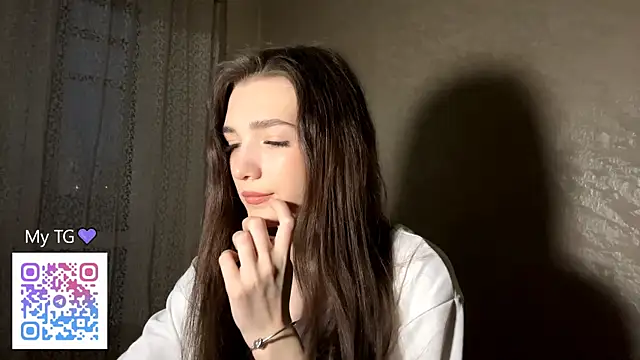 Snapshot of IsabellaWave chatting on January 2026 12:01:02 PM IsabellaWave online show from January 2026 12:01:02 PM