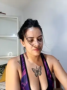 luluclark69 online show from February 2026 12:19:01 AM