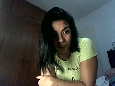 Snapshot of luluclark69 chatting on April 2026 12:12:02 AM luluclark69 online show from April 2026 12:12:02 AM