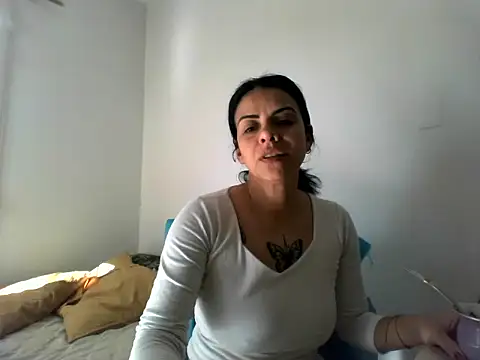 Snapshot of luluclark69 chatting on July 2026 04:39:02 PM luluclark69 online show from July 2026 04:39:02 PM