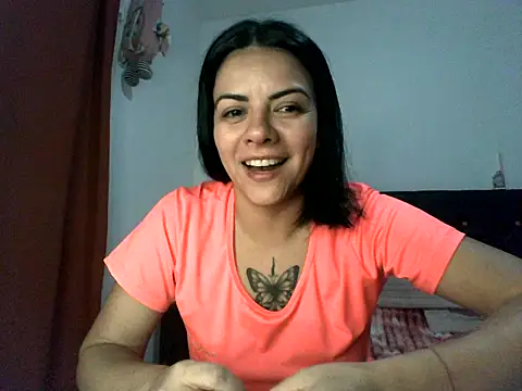 Snapshot of luluclark69 chatting on April 2026 01:01:02 AM luluclark69 online show from April 2026 01:01:02 AM