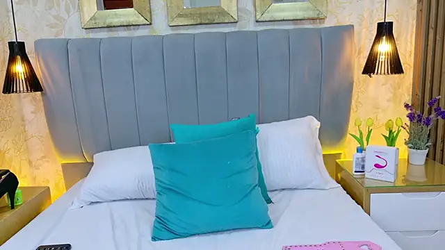 Carrie GB online show from March 2026 03:01:02 PM