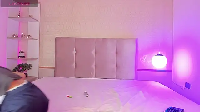 Will Turneer online show from December 2025 09:48:02 PM