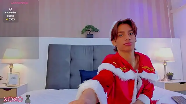 Snapshot of Will_Turneer chatting on December 2025 09:20:02 PM Will Turneer online show from December 2025 09:20:02 PM