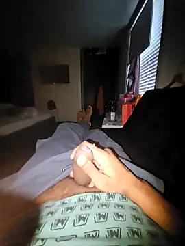 Gnax1 online show from December 2025 08:19:02 AM