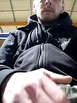 Snapshot of CrookedBunk3527 chatting on February 2026 06:57:02 AM CrookedBunk3527 online show from February 2026 06:57:02 AM