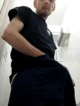 Snapshot of CrookedBunk3527 chatting on December 2025 05:50:02 PM CrookedBunk3527 online show from December 2025 05:50:02 PM