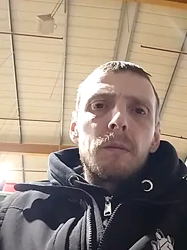 Snapshot of CrookedBunk3527 chatting on January 2026 07:01:02 AM CrookedBunk3527 online show from January 2026 07:01:02 AM