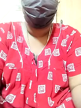 Snapshot of Tamil_Bhuvi69 chatting on January 2026 01:12:02 AM Tamil Bhuvi69 online show from January 2026 01:12:02 AM