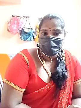 Snapshot of Tamil_Bhuvi69 chatting on February 2026 05:02:02 PM Tamil Bhuvi69 online show from February 2026 05:02:02 PM