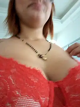 Mia em online show from January 2026 04:58:01 PM