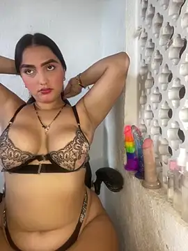 Mia em online show from March 2026 06:35:02 PM