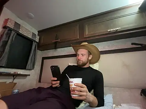 SparkledExtern online show from February 2026 03:24:02 AM