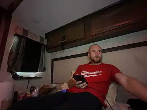 SparkledExtern online show from February 2026 03:10:02 PM