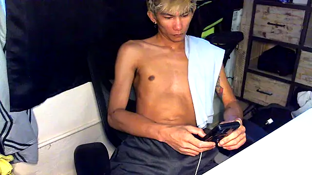 jhaycobXgarcia online show from April 2026 12:28:01 AM