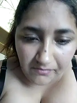 MaryG30 online show from December 2025 06:33:01 PM