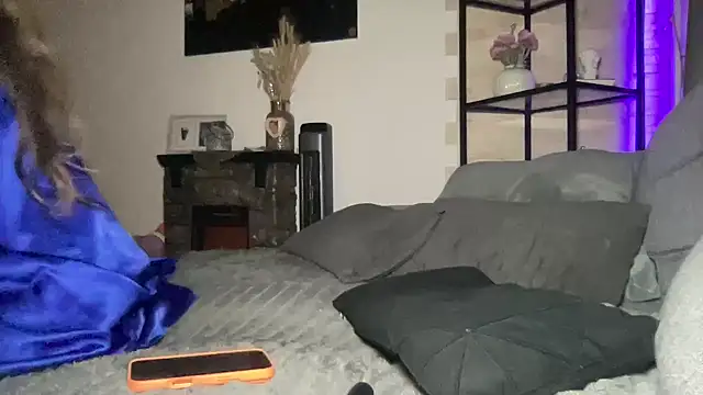 vinique99 online show from April 2026 11:11:01 PM