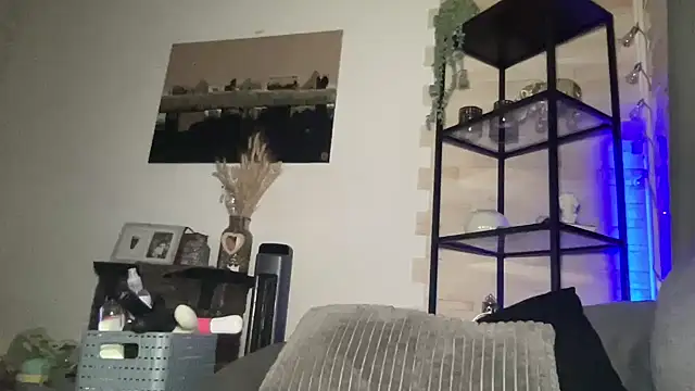 vinique99 online show from March 2026 07:25:02 PM